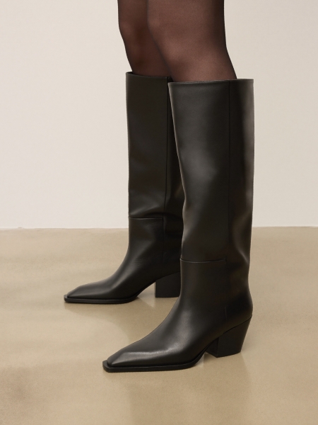 Wsuwane kozaki typu kowbojki KS ROANNE