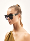 Czarne okulary przeciwsłoneczne ze zdobionymi zausznikami ISLE