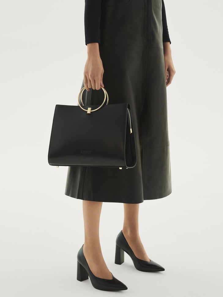 Czarne czółenka damskie BLUEBELL