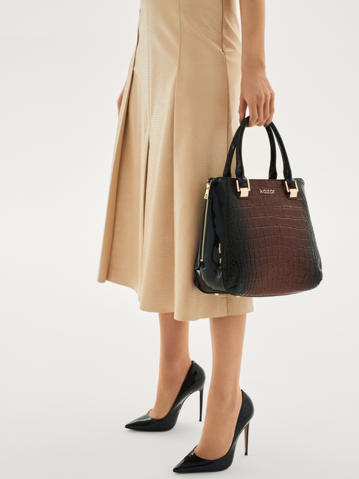 Połyskujące czarne czółenka z lakierowanej skóry NEW LUCIANA