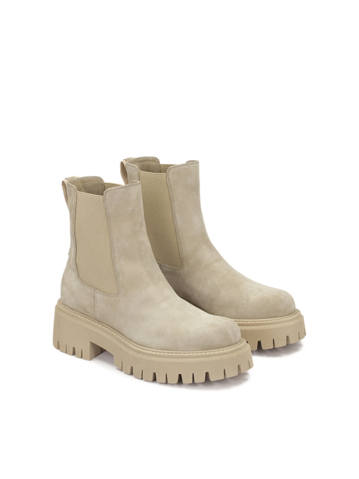 Wsuwane botki na trepowej podeszwie GOLDBERRY