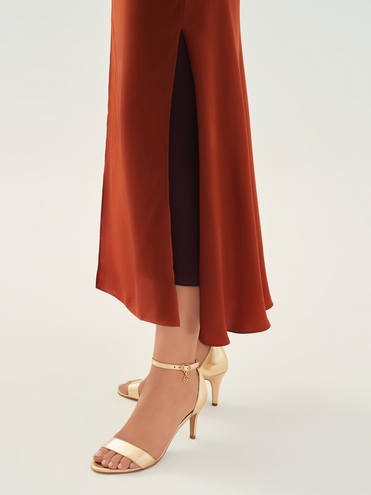 Skórzane złote sandały na wygodnym obcasie BELLAROSE