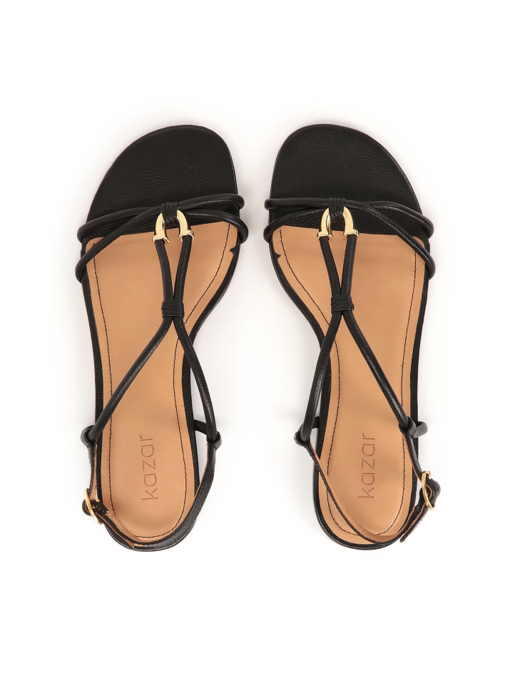 Czarne sandały ze skóry z biżuteryjną ozdobą GERI