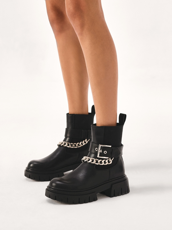 Wsuwane botki z odpinanym paskiem LUNA