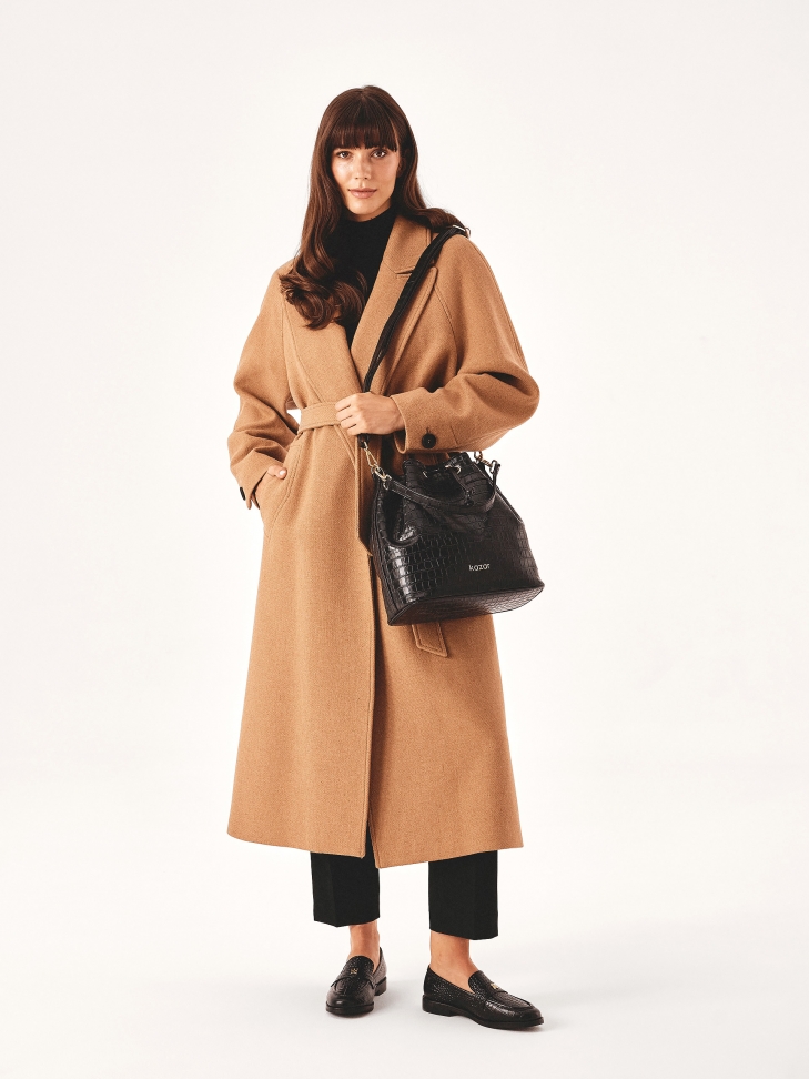 Czarne klasyczne loafersy z tłoczonej skóry IVESDALE