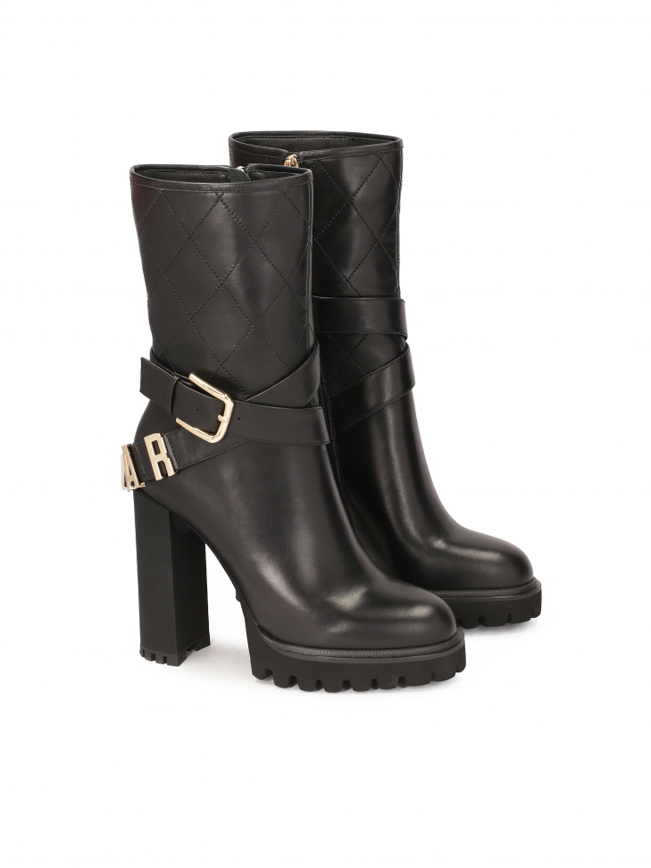 Botki na słupku z logowanym paskiem wokół cholewki MORENA