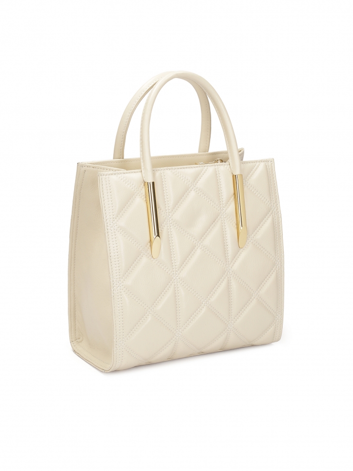 Elegancka torebka z dekoracyjnym brelokiem  LEXIE