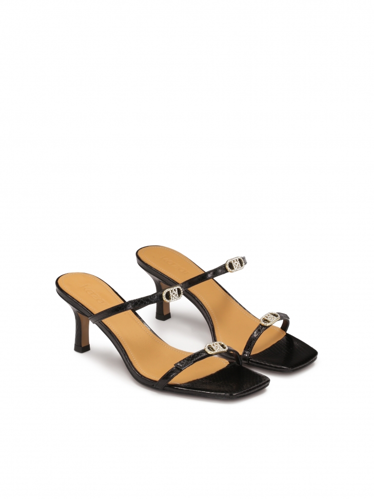 Klapki na średniej wysokości obcasie LILY