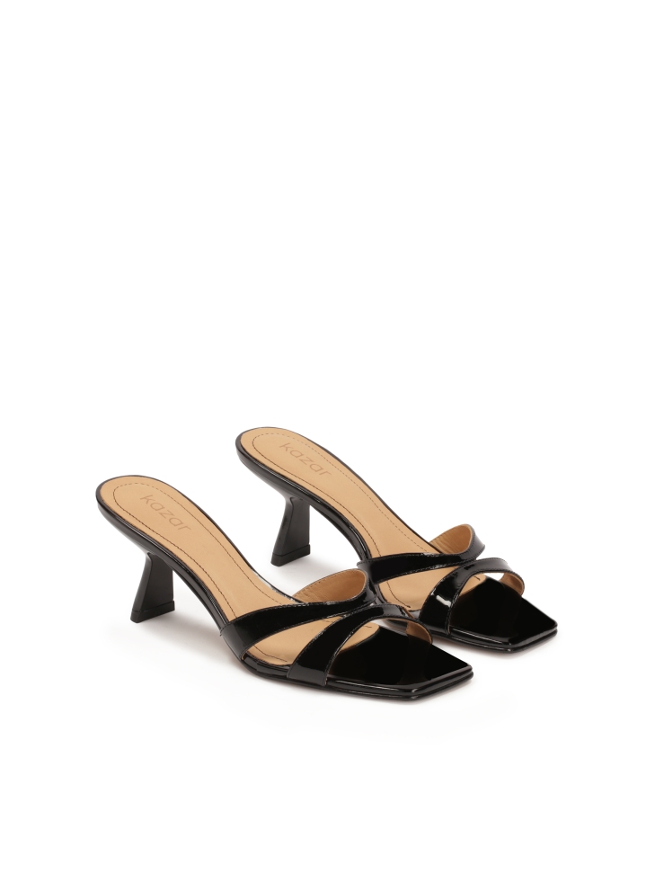 Lakierowane klapki z oryginalnym obcasem CAREJA