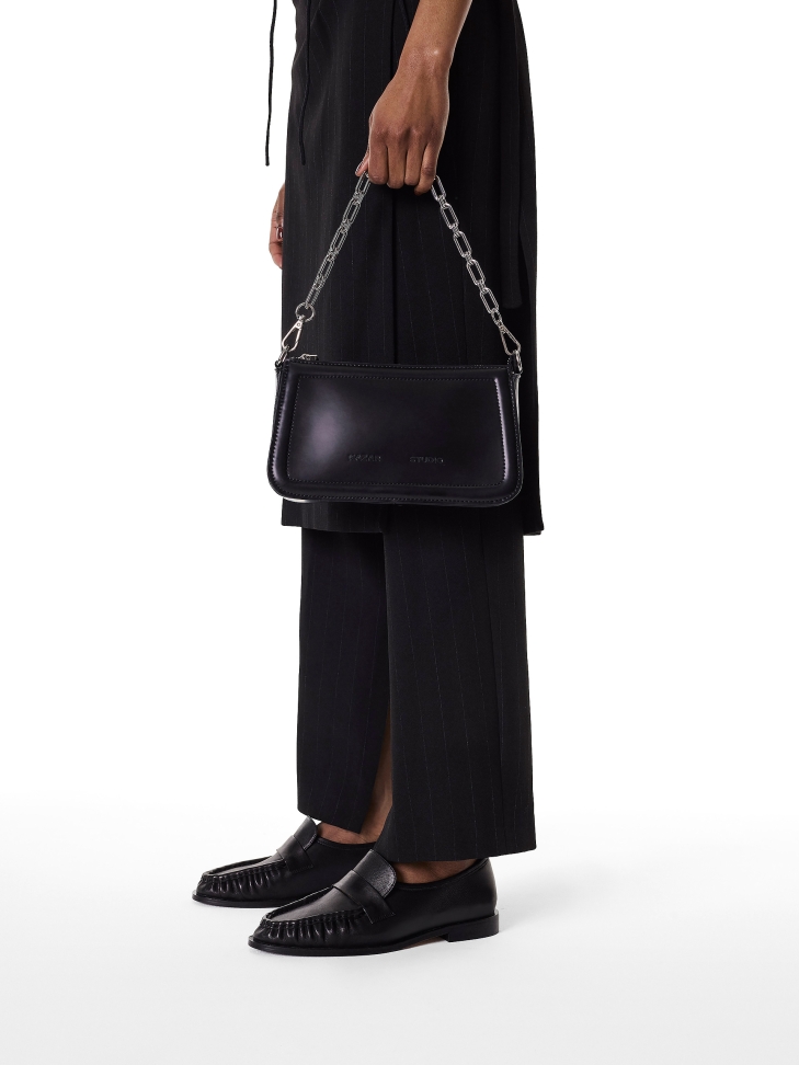 Czarne półbuty z efektownym marszczeniem na przodzie  KS OLZA