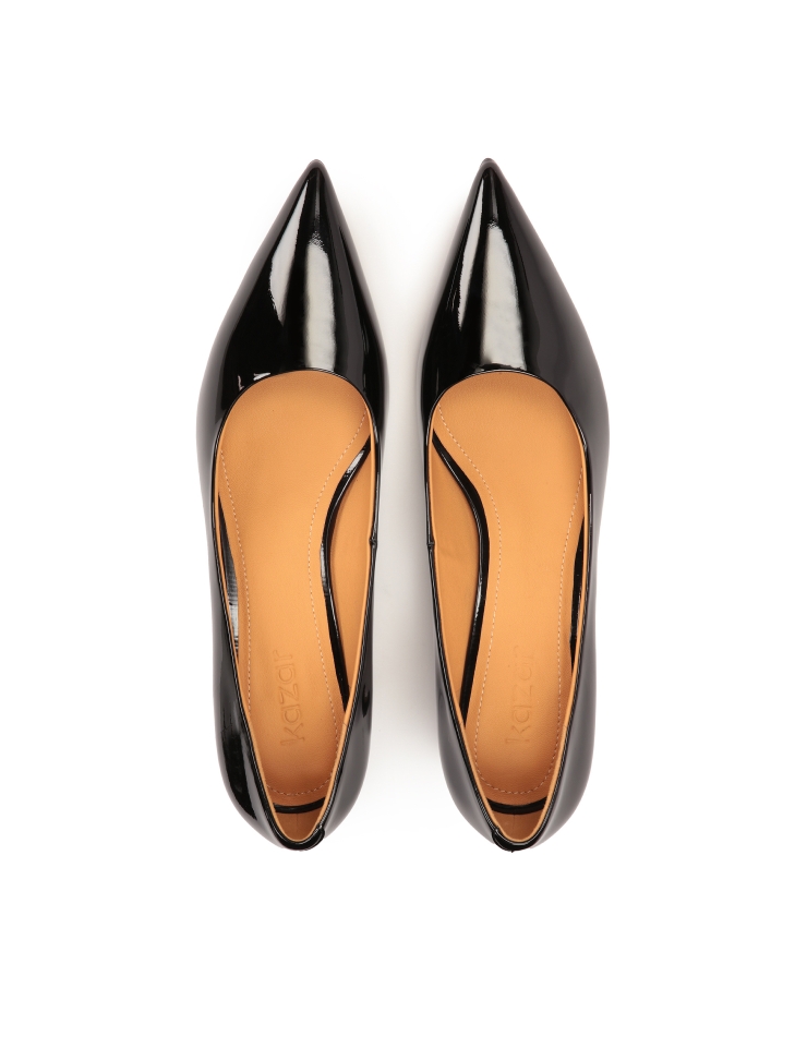 Lakierowane czółenka na obcasie typu kitten ZOE