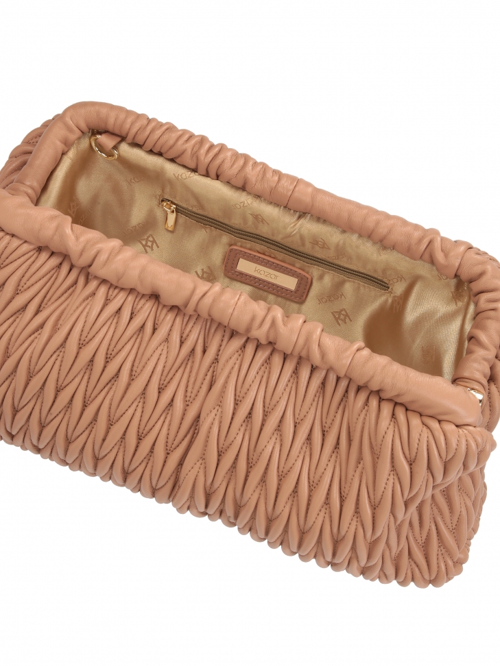 Wizytowa kopertówka z efektownym marszczeniem  EVENING