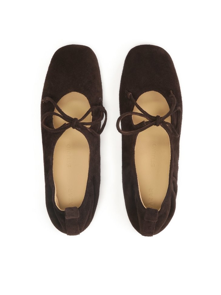 Zamszowe baleriny w kolorze czekoladowego brązu z wiązaniem KS AVRIL
