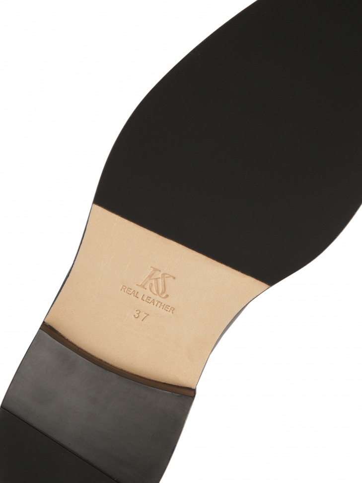 Wsuwane kozaki na płaskiej podeszwie KS CHARME