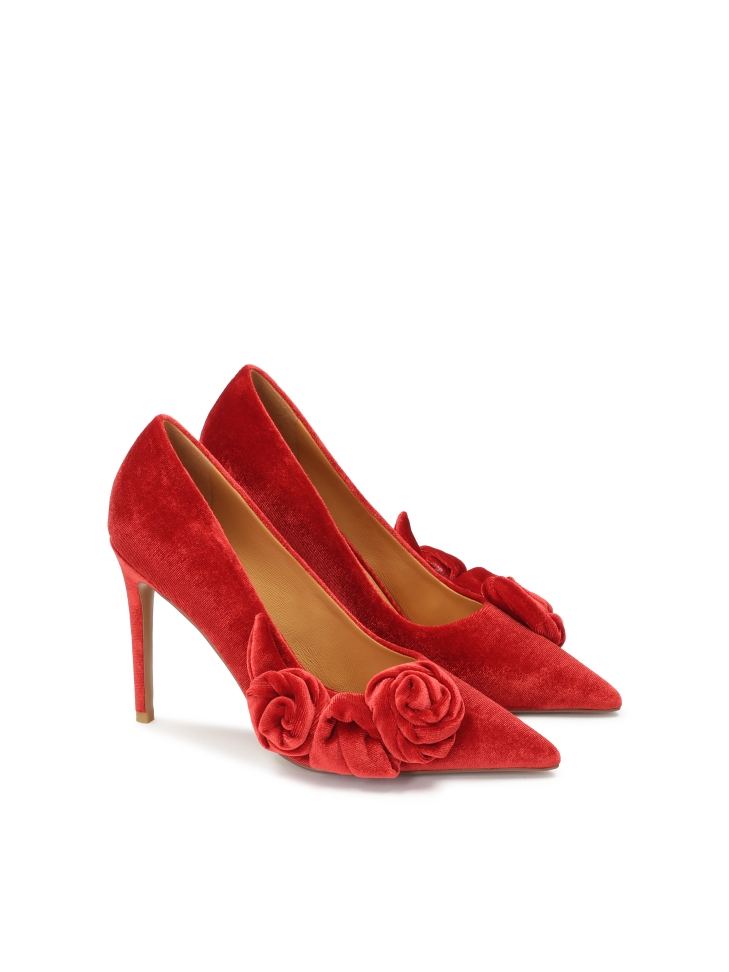 Czerwone czółenka z tkaniny z kwiatami 3D MARISOL