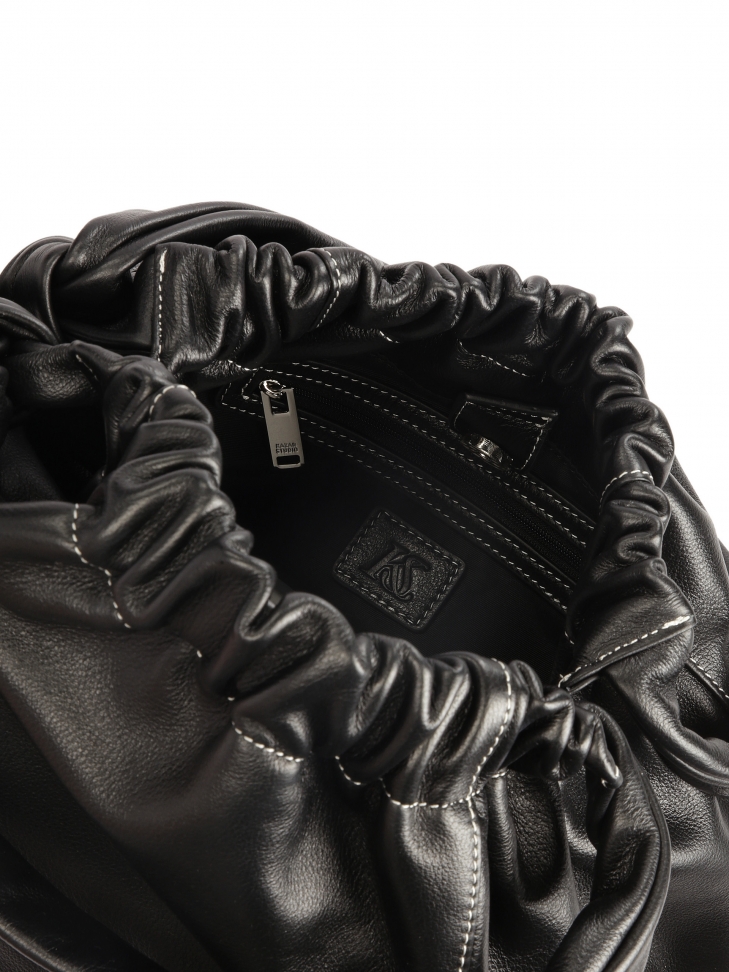 Czarna torebka worek z miękkiej skóry KS NOEMIE