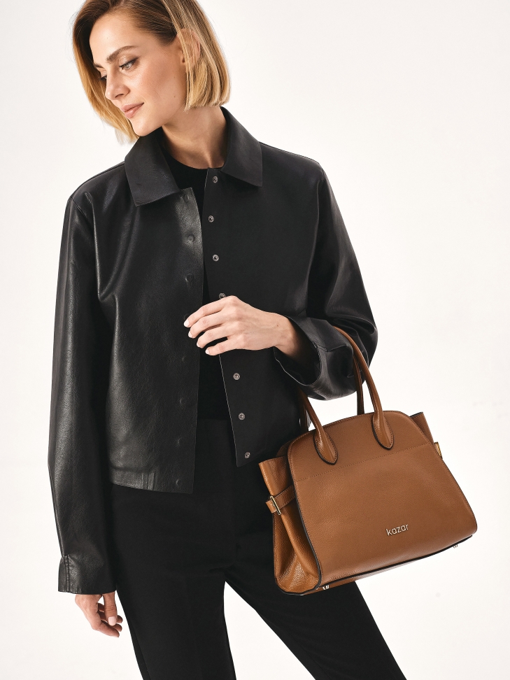 Jasnobrązowa torebka z regulowanymi bokami LAYLE