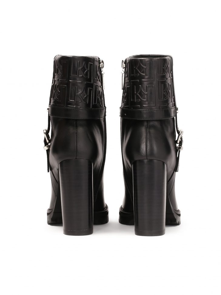 Botki z wywiniętą zdobioną cholewką BRISBONE