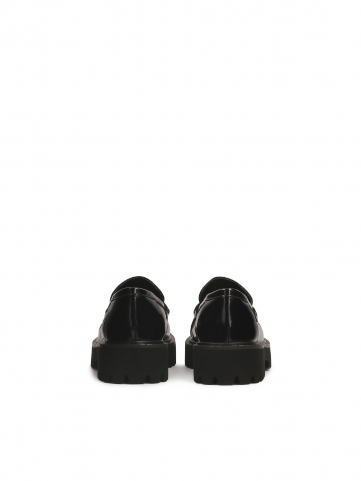 Loafersy z grubą podeszwą i marszczoną cholewką ESSEN