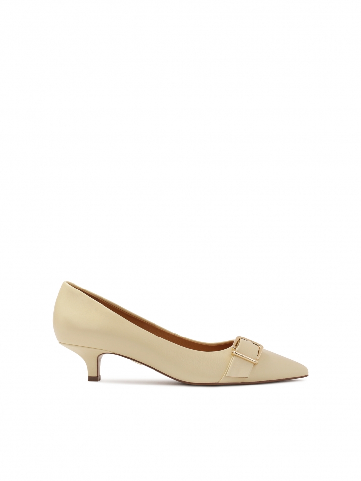 Niskie skórzane czółenka z klamrą IRIA