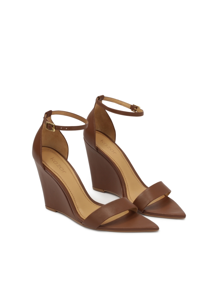 Brązowe skórzane sandały z koturnem IRINA