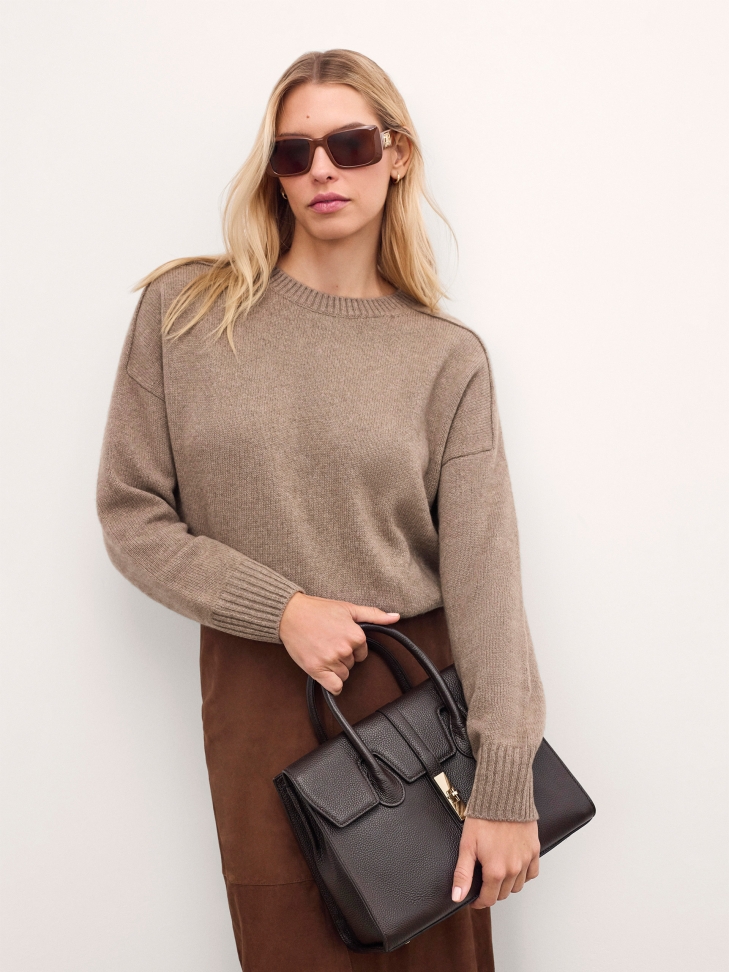 Ciemnobrązowa torebka z rączkami i odpinanym paskiem FELICITE M