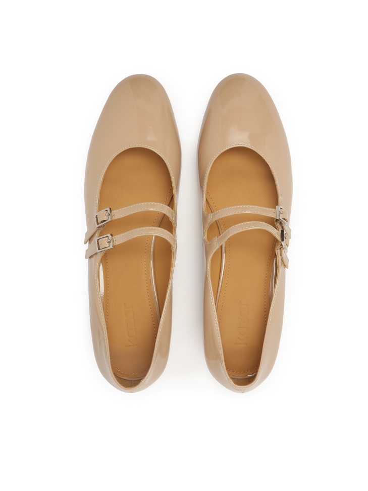 Beżowe lakierowane czółenka w stylu Mary Jane KAJA