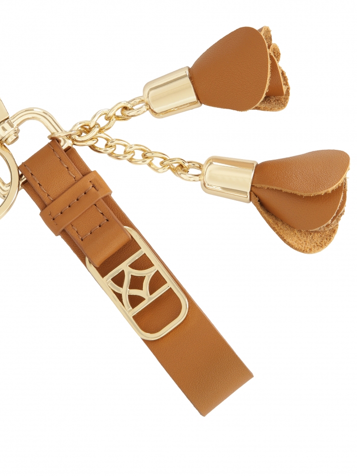 Brelok ze skórzanym paskiem i kwiatkami HADLEY