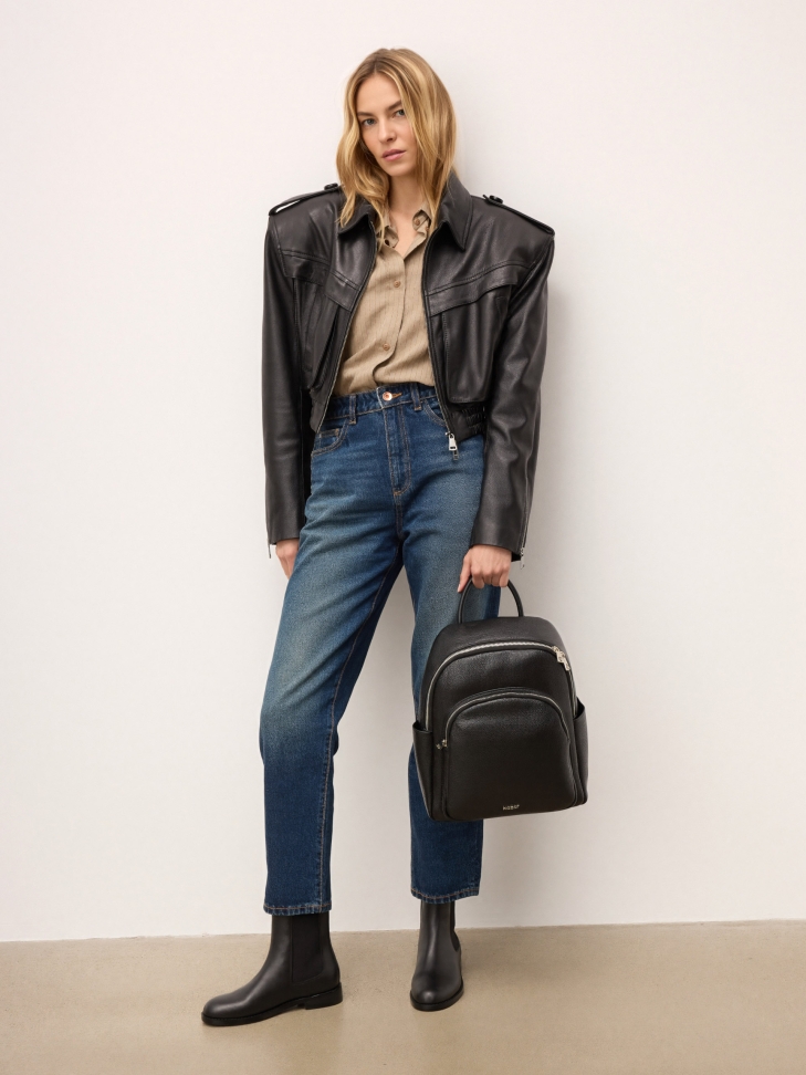 Czarny skórzany plecak BEATRIZA