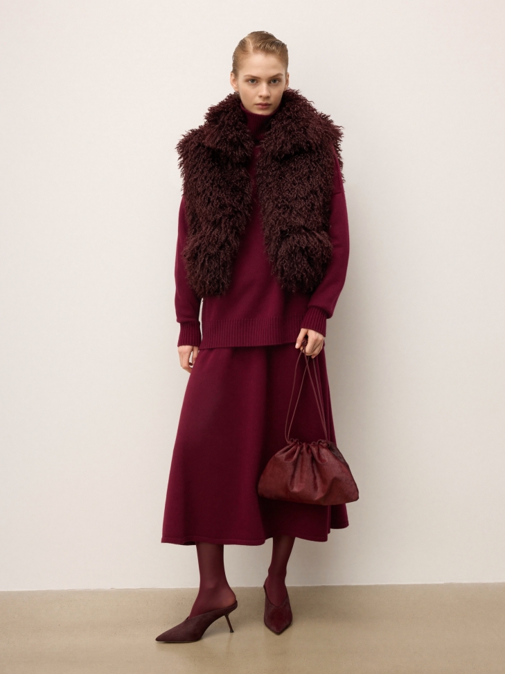 Bordowe klapki na szpilce z naturalnym włosiem KS ELYSIE