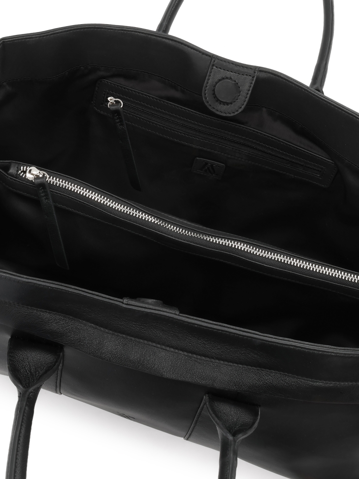 Czarna torebka z miękkiej skóry naturalnej o podłużnym fasonie KS VIORNE 