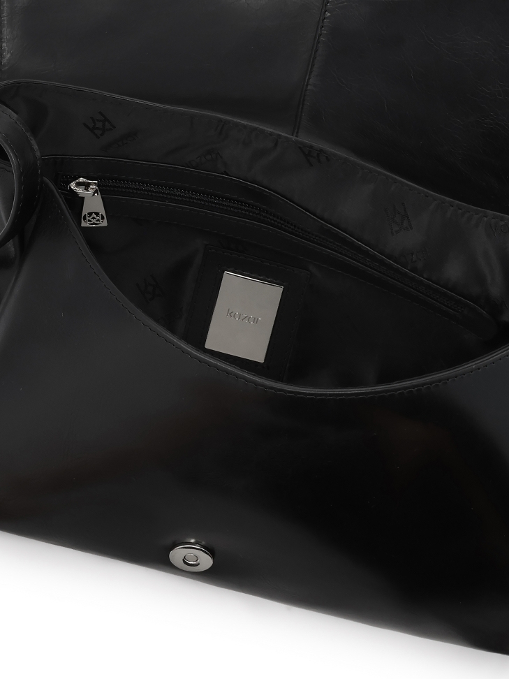 Czarna torebka z paskiem SOLEVIE